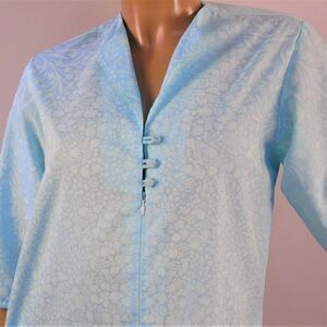 Hungry Palette Vintage Floral Blue Robe
